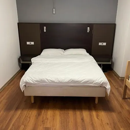 Dharma House * 旧瓦马